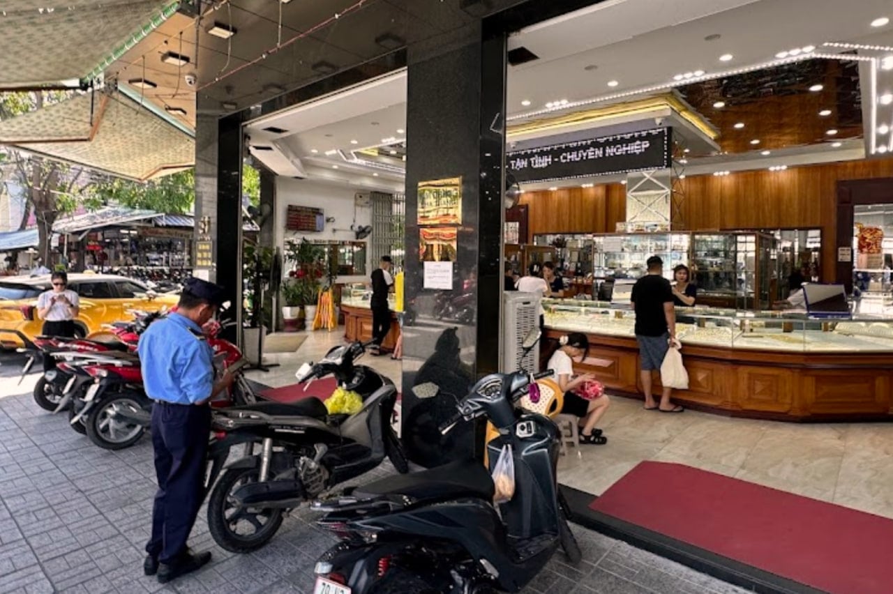 Обмен валюты в Нячанге - где лучше менять доллары и рубли